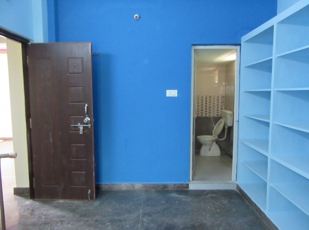 6) Li Id : 164 - Master Bedroom.JPG